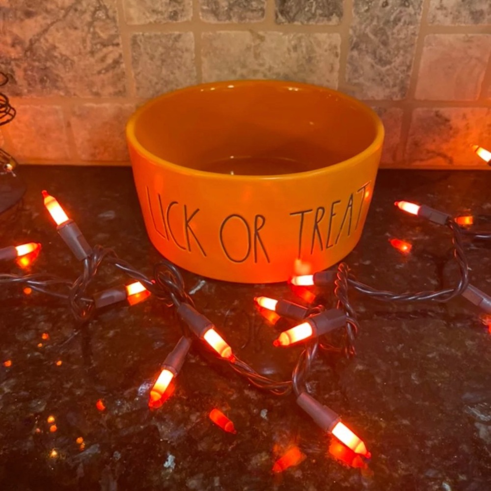 New Rae Dunn lick or treat Halloweel‎ Dog Bowl